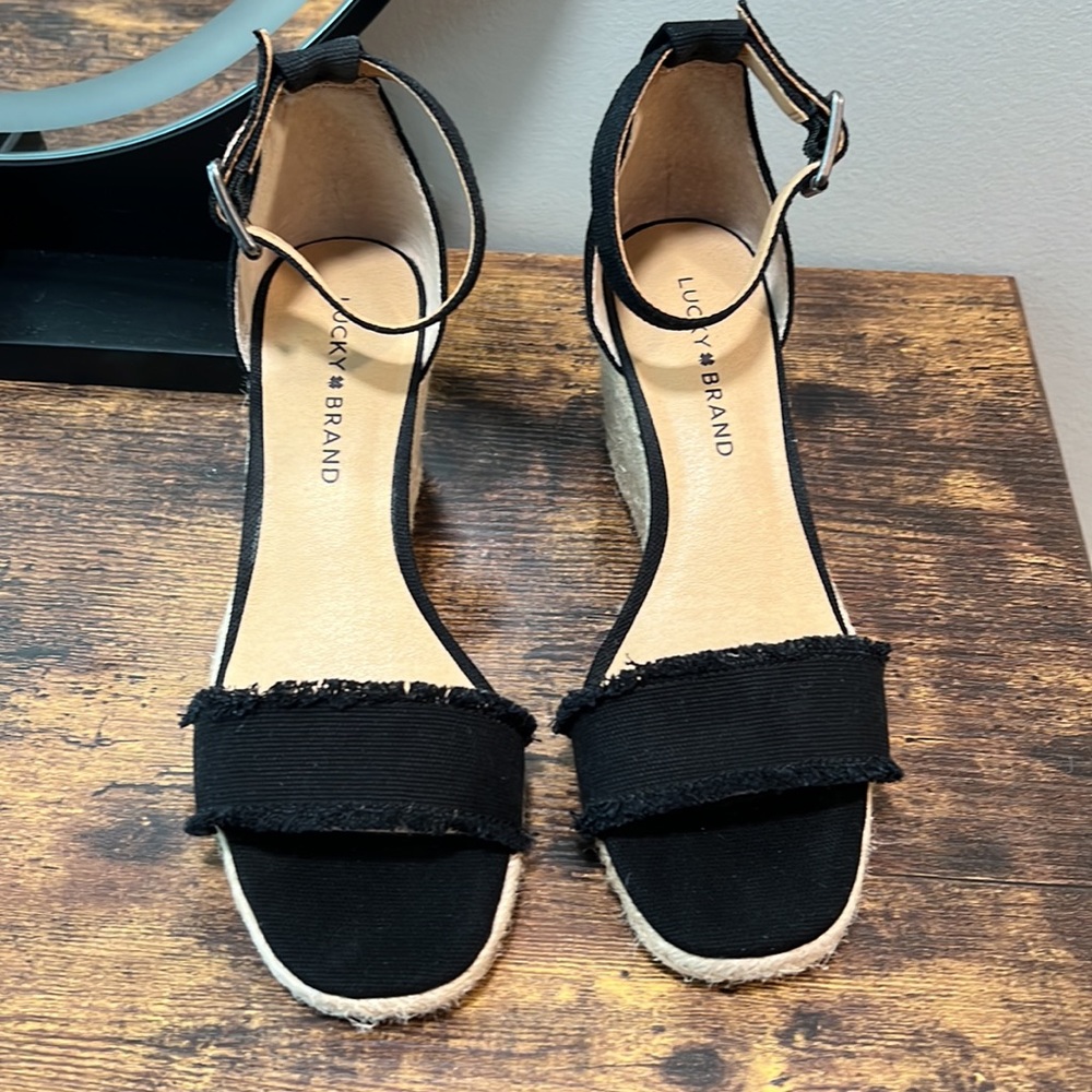 Lucky Brand Wedge Sandals